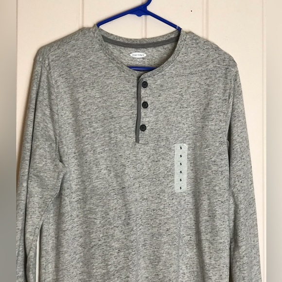 Old Navy LS 3 Button Pullover Shirt NWT
Soft Washed Material 
Size Small 34 - 36 - Picture 3 of 14